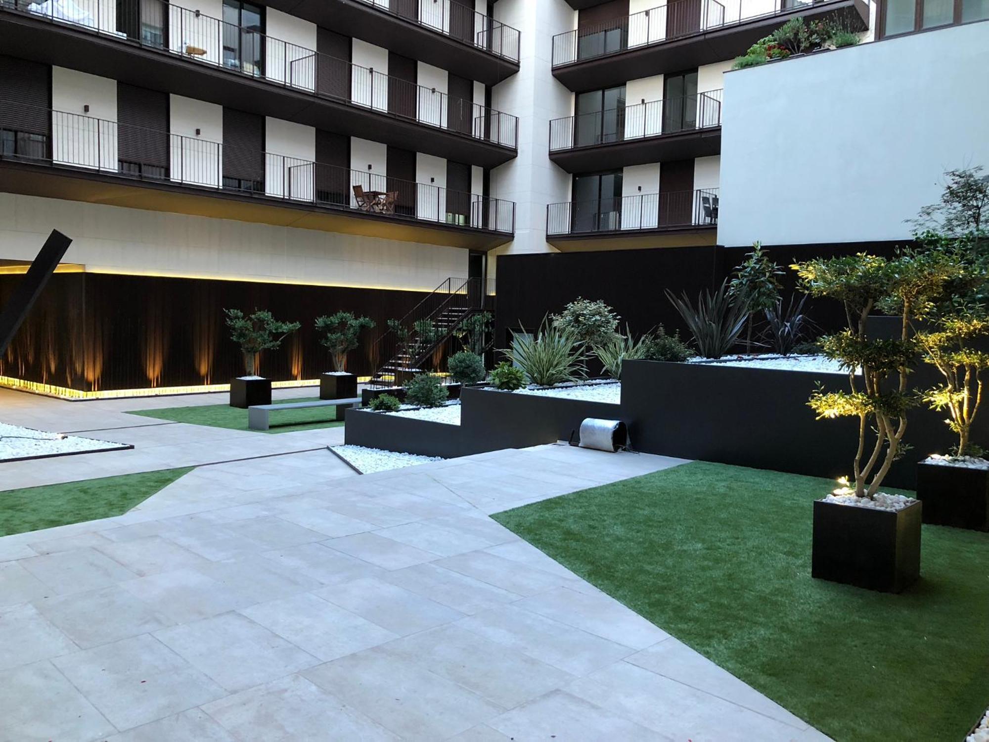 Apartamenticos Plaza Del Pilar I *